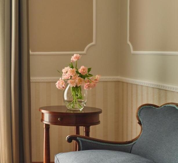 Deluxe Suite Sea View, Grand Hotel Miramare