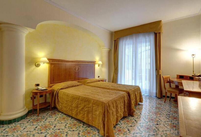 اتاق استاندارد اینتریور, Grand Hotel President