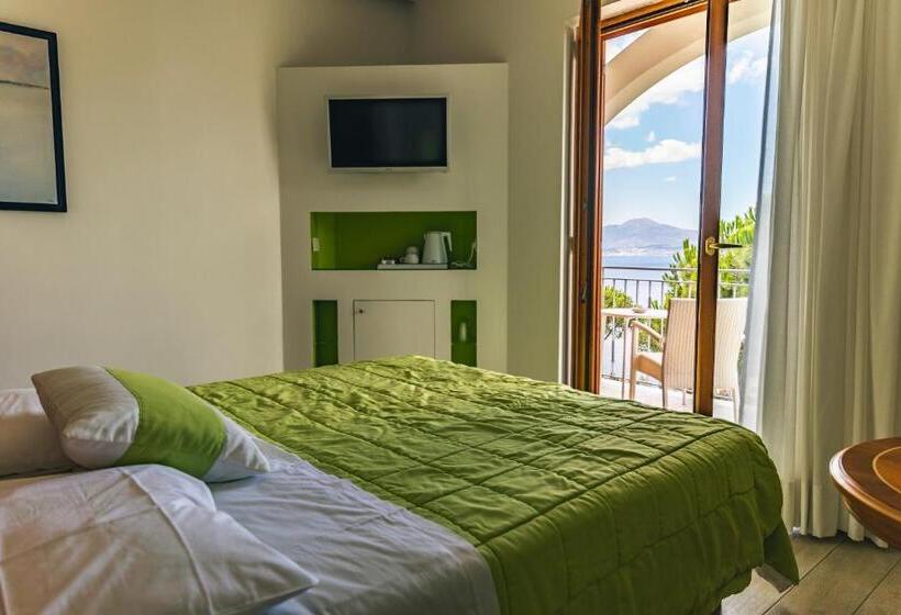 Superior Room with Terrace, Grand Hotel President