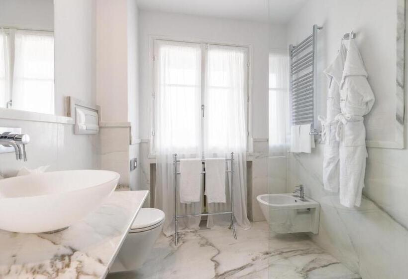 اتاق کلاسیک, Grand Hotel Principe Di Piemonte