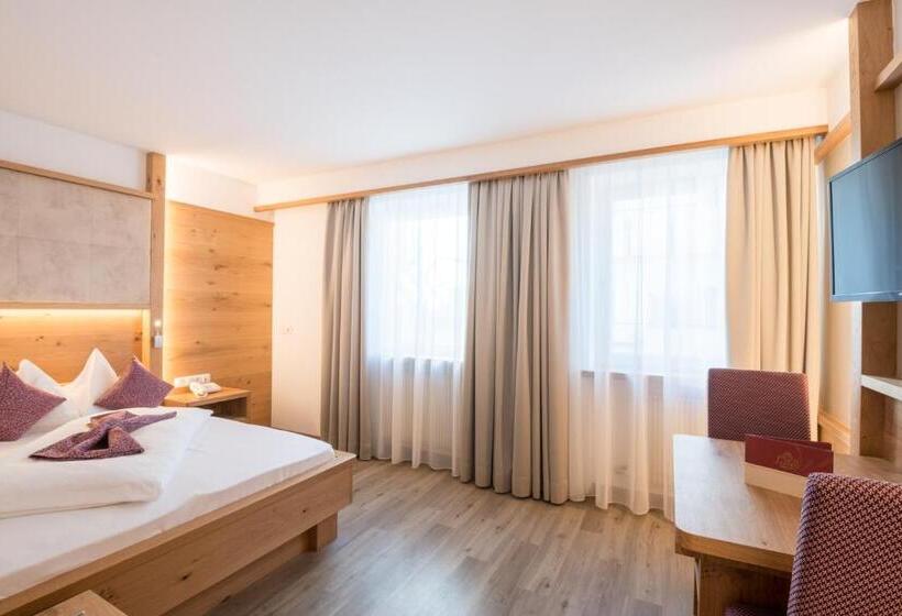 Номер Basic, Posthotel Lamm