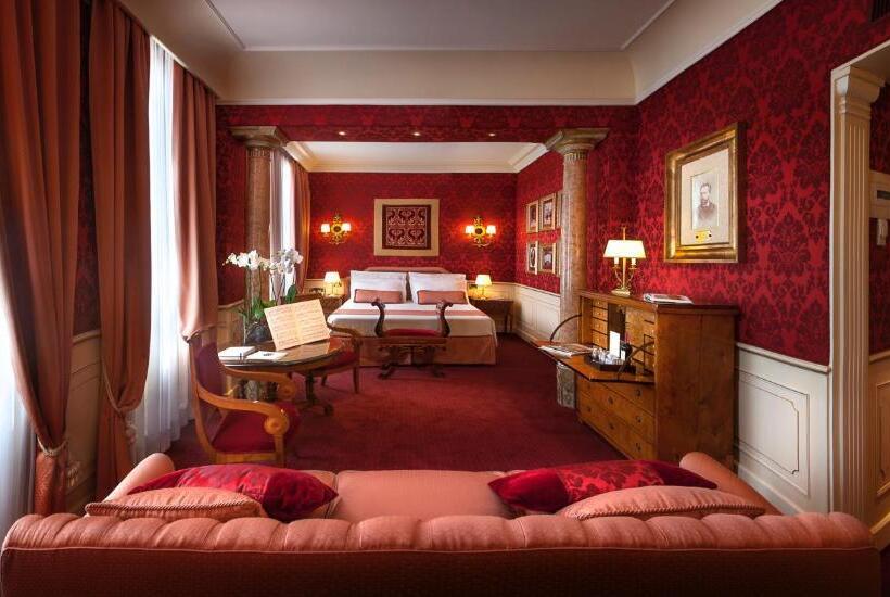 Junior Suite Lake View, Londra Palace Venezia