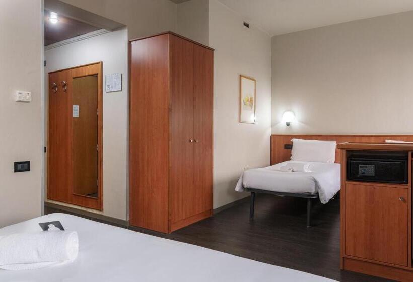 اتاق استاندارد چهار تخته, B&b Hotel Torino President