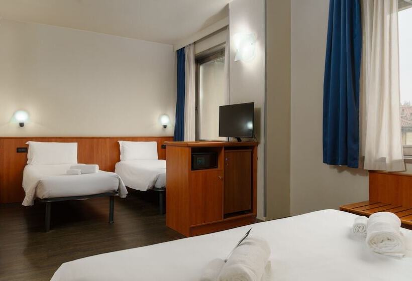 اتاق استاندارد چهار تخته, B&b Hotel Torino President