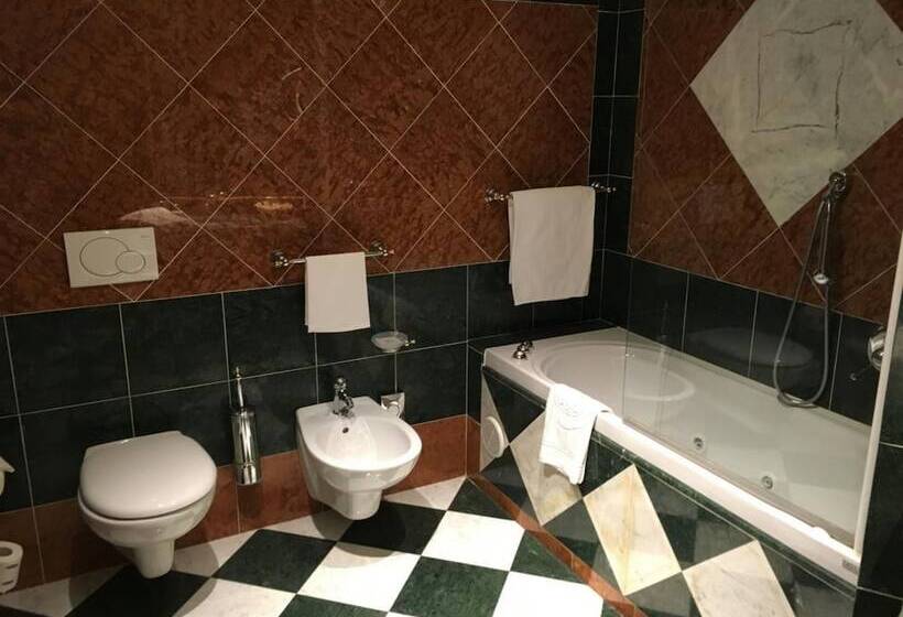 اتاق استاندارد, Regina Palace