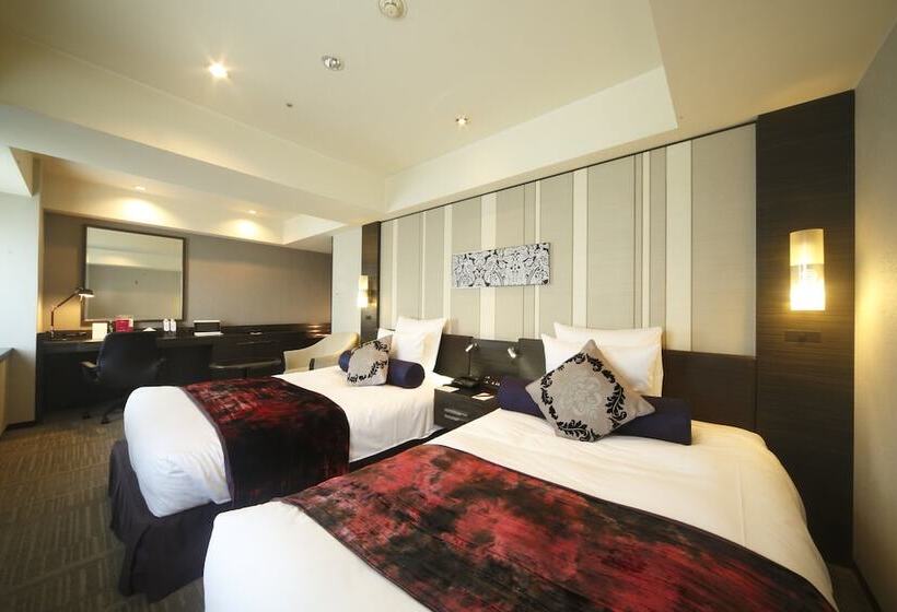 Номер Премиум, Ana Crowne Plaza Fukuoka, An Ihg