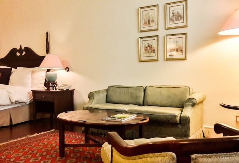 Классический Номер, Majapahit Surabaya Mgallery