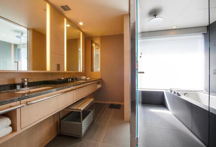Номер Премиум, The Capitol Hotel Tokyu