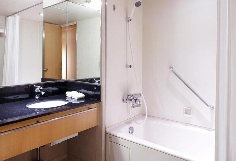 اتاق پریمیوم سه تخته, Sheraton Miyako Hotel Osaka