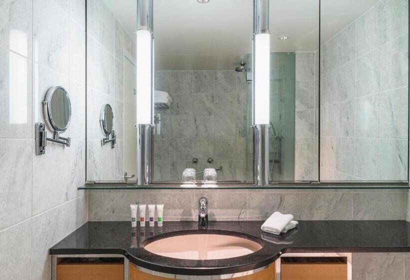 Номер Executive, Swissotel Nankai Osaka