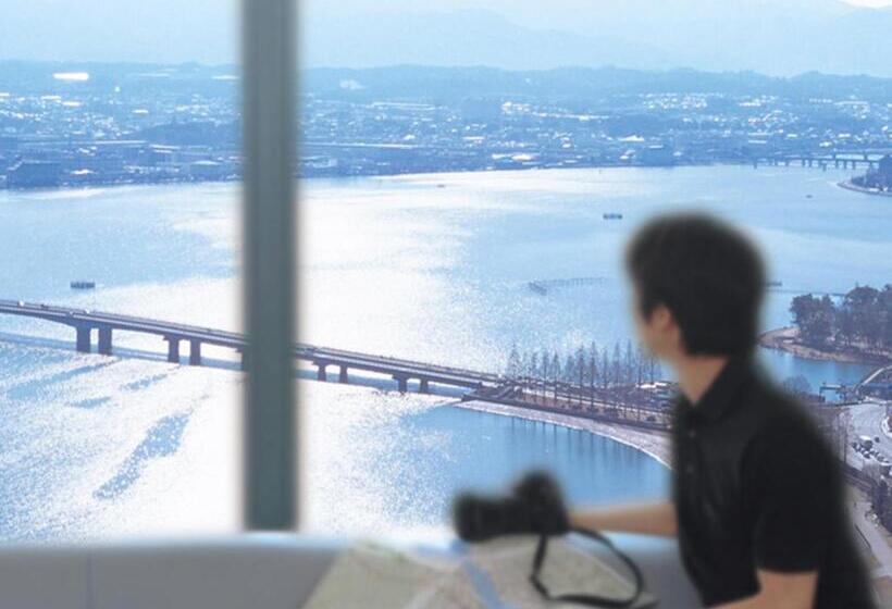 اتاق لوکس, Lake Biwa Otsu Prince
