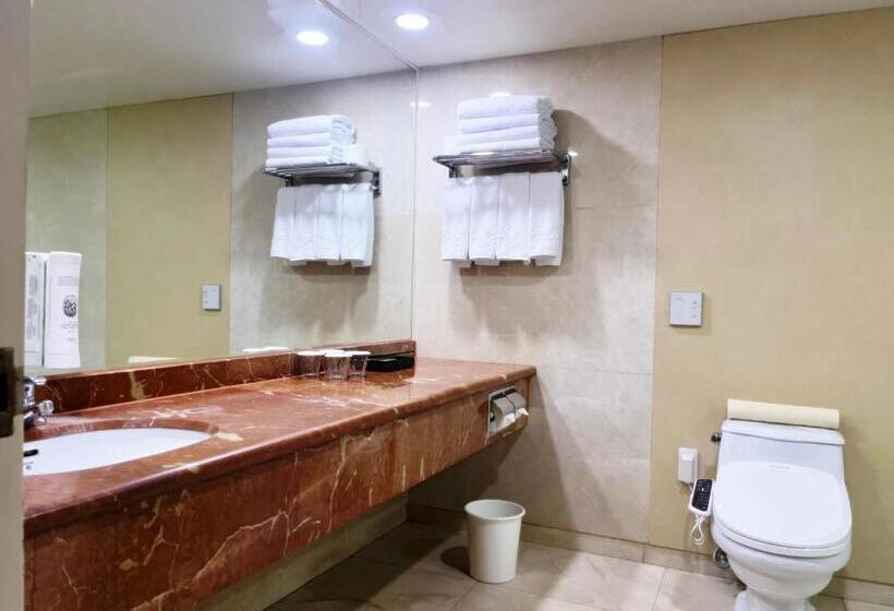 Четырехместный Номер Стандарт, Sejong Hotel Seoul Myeongdong