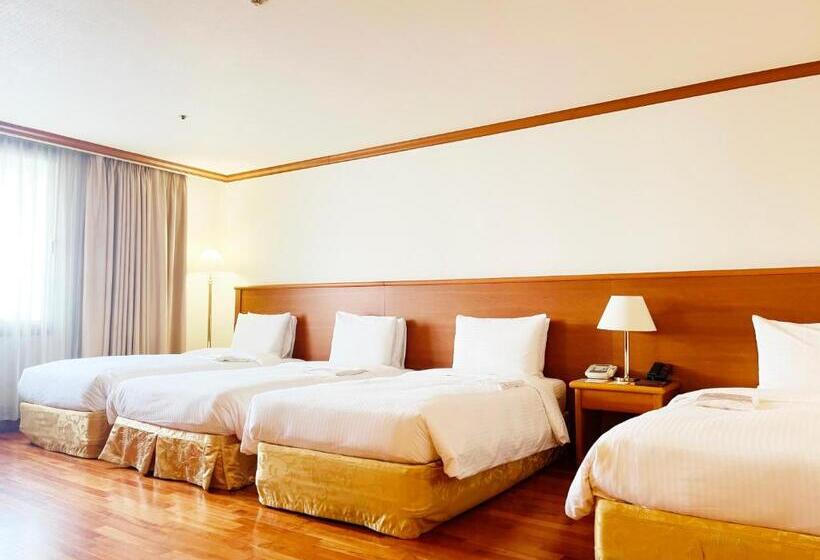 Четырехместный Номер Стандарт, Sejong Hotel Seoul Myeongdong