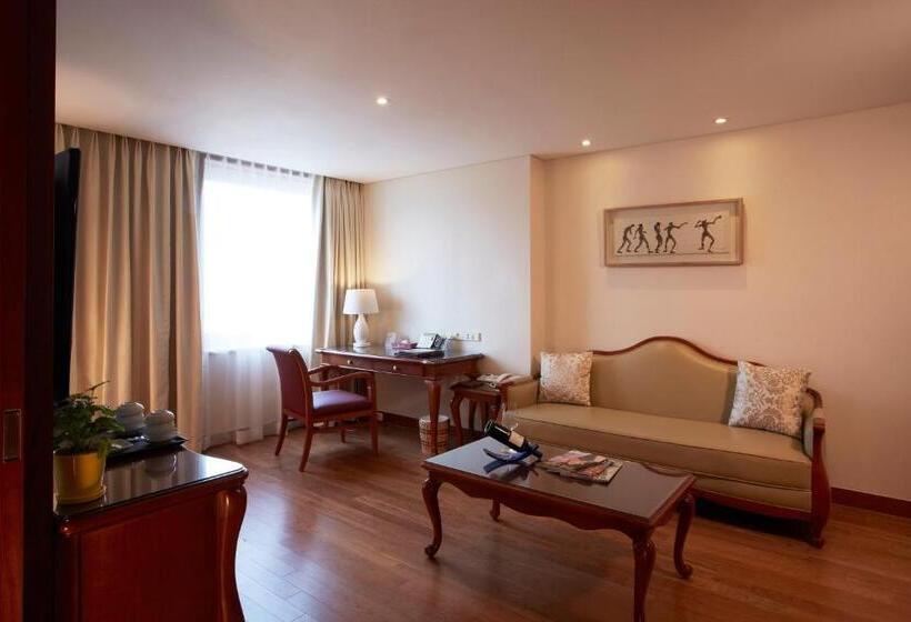 Люкс, Sejong Hotel Seoul Myeongdong
