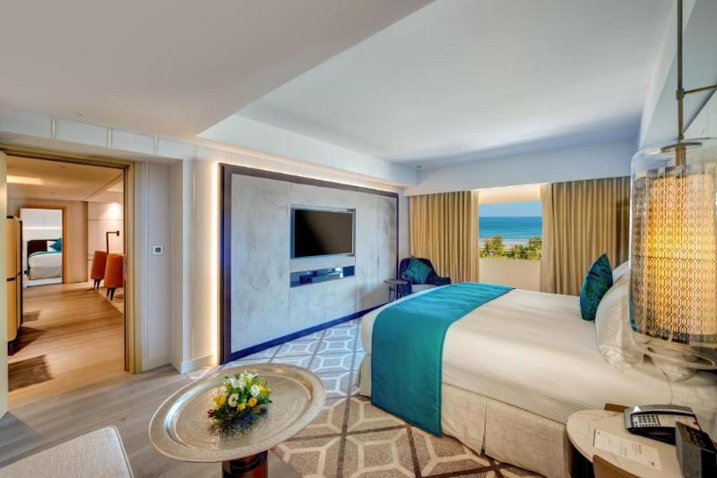 سوییت جونیور با چشم‌انداز دریا, Intercontinental Muscat, An Ihg