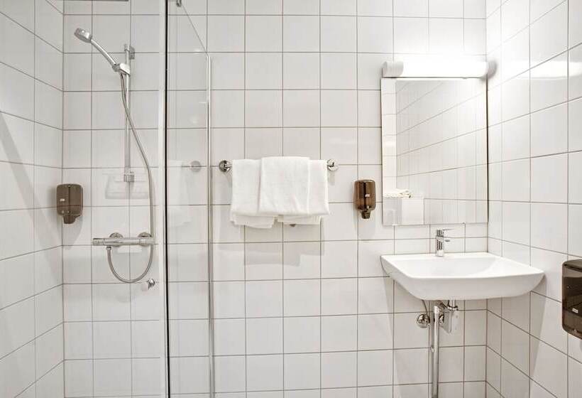 스탠다드 트리플 룸, P Hotels Oslo
