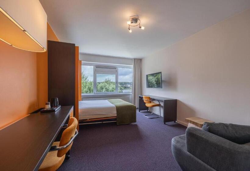 اتاق استاندارد یک نفره با چشم‌انداز دریا, Amrâth Airport Hotel Rotterdam