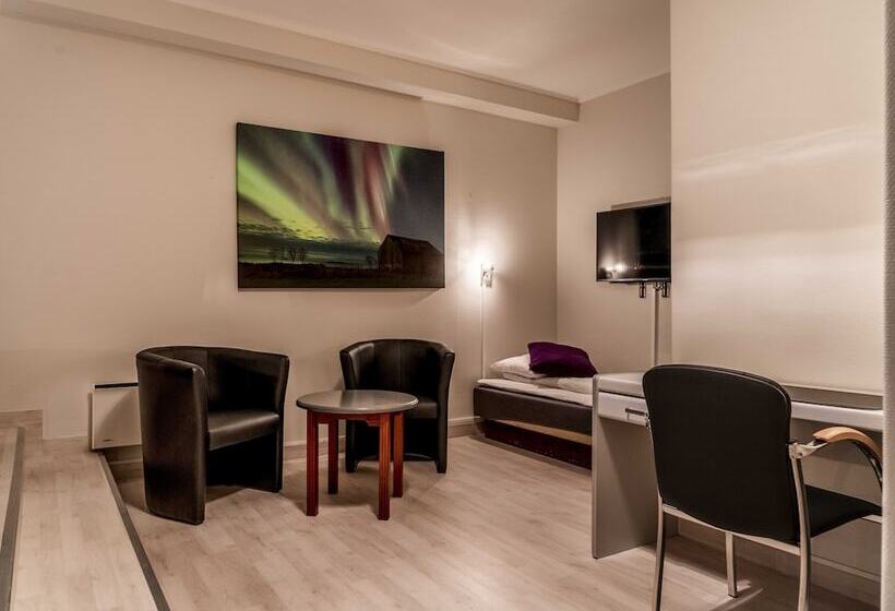 Номер Стандарт Трехместный, Melbu Hotell