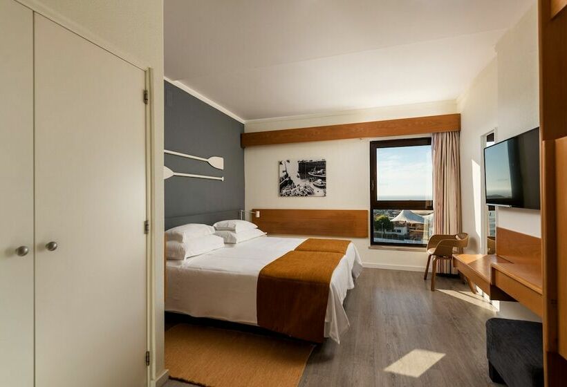 إستوديو سوبيريور, Apartamento Sinerama