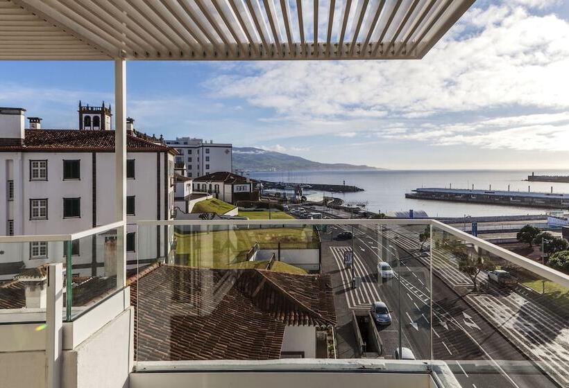 سوییت سوپریور با چشم‌انداز دریا, Gaivota Azores