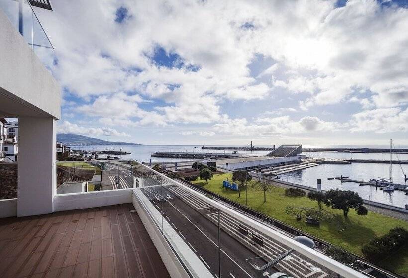 سوییت سوپریور با چشم‌انداز دریا, Gaivota Azores