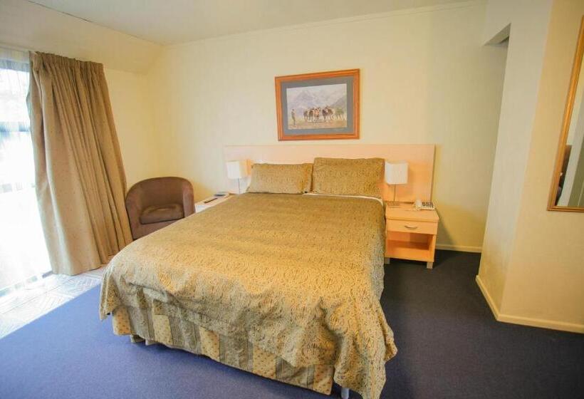 اتاق سوپریور با وان آب گرم, Abbots Hamilton – Hotel And Conference Centre