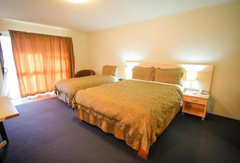 اتاق سوپریور با وان آب گرم, Abbots Hamilton – Hotel And Conference Centre