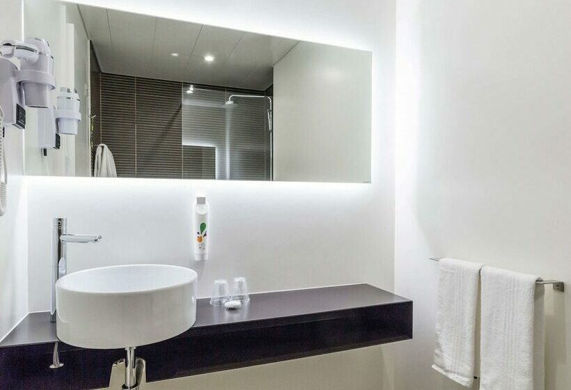 Номер Superior, Ibis Styles Lisboa Centro Marques De Pombal