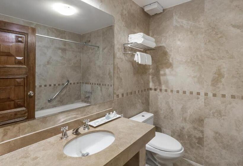 سوییت سوپریور, Costa Del Sol Wyndham Cusco