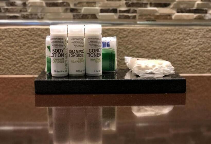 سوییت سوپریور, Costa Del Sol Wyndham Cusco