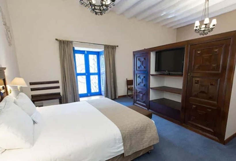 سوییت, Costa Del Sol Wyndham Cusco