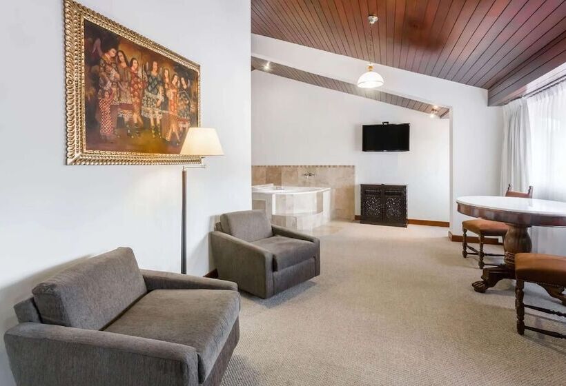 سوییت سوپریور, Costa Del Sol Wyndham Cusco