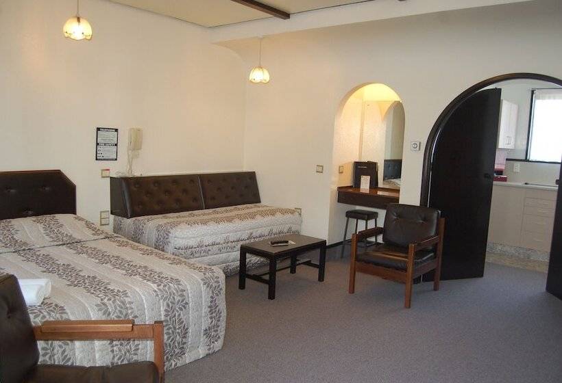 스탠다드 스튜디오, Alcala Motor Lodge