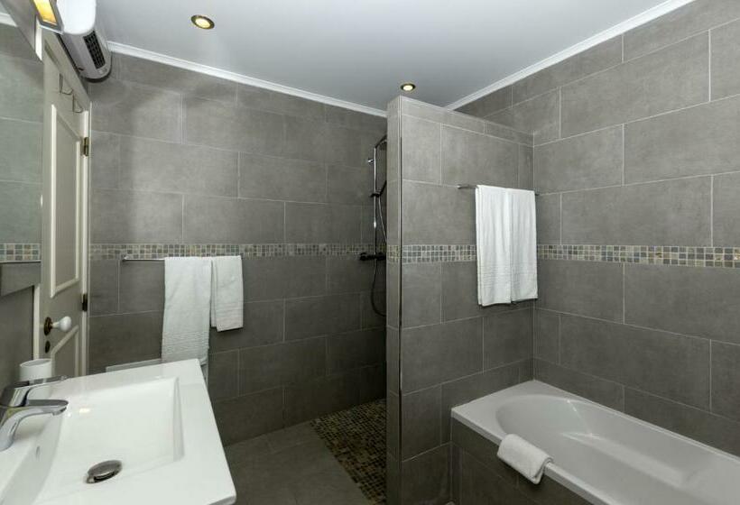 Вилла 3 Спальни, Rocha Brava Village Resort