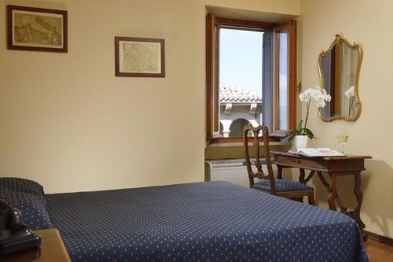 Habitación Superior, Titano
