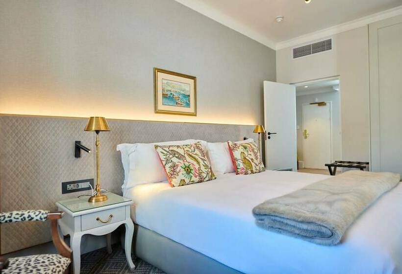Family Suite, The Winchester Hotel By Newmark