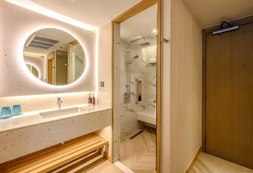 스탠다드 룸 1층, Holiday Inn Resort Phuket, An Ihg