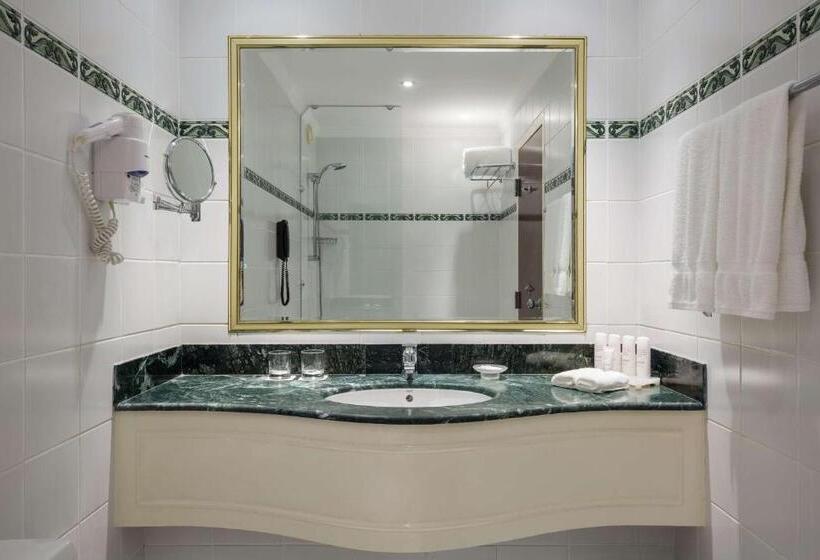 Номер Executive, Radisson Blu Hotel, Yanbu