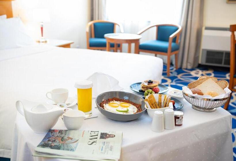 Люкс Вид на Сад, Radisson Blu Hotel, Yanbu