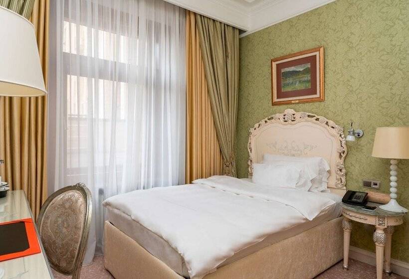 اتاق استاندارد یک نفره, Radisson Collection Hotel, Moscow