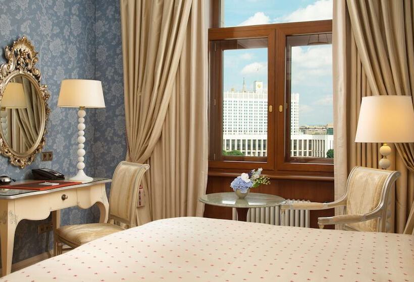 اتاق سوپریور با چشم‌انداز شهر, Radisson Collection Hotel, Moscow
