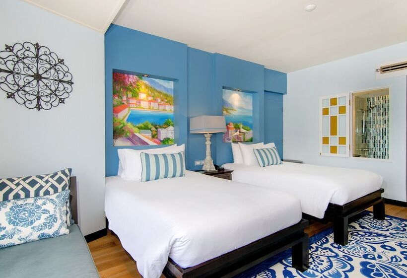 Номер Deluxe Вид на Море, The Bayview Hotel Pattaya