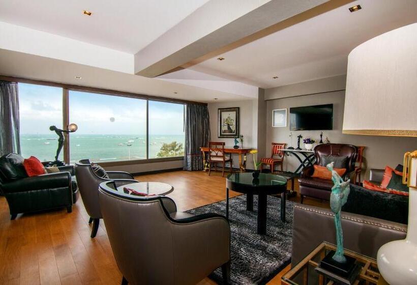 Люкс Повышенной Комфортности, The Bayview Hotel Pattaya