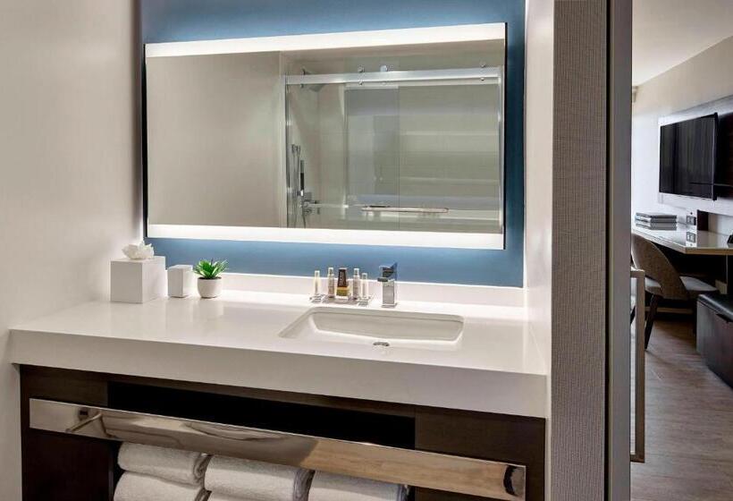 Standard-huone Allasnäkymä, Anaheim Marriott
