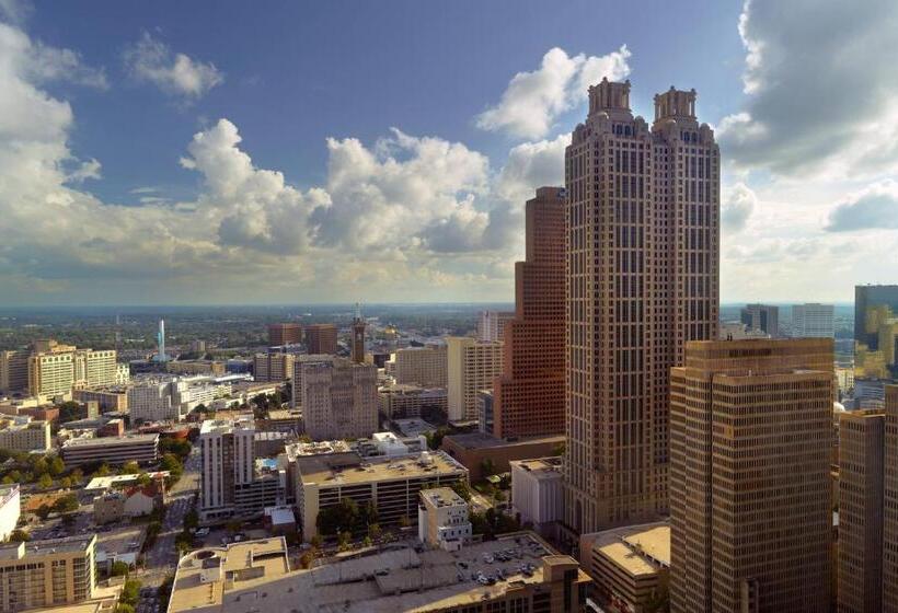 חדר סטנדרט עם מיטת קינג, Atlanta Marriott Marquis