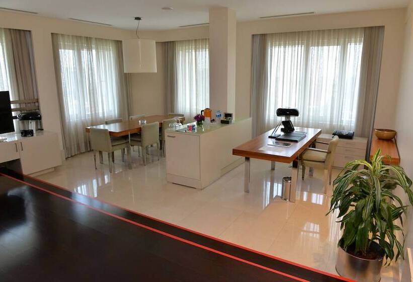 سوئیت پرزیدنت, Dedeman Istanbul