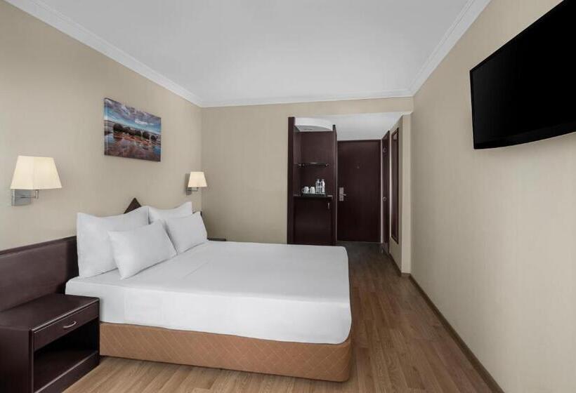 اتاق سوپریور با تخت بزرگ, Dedeman Istanbul