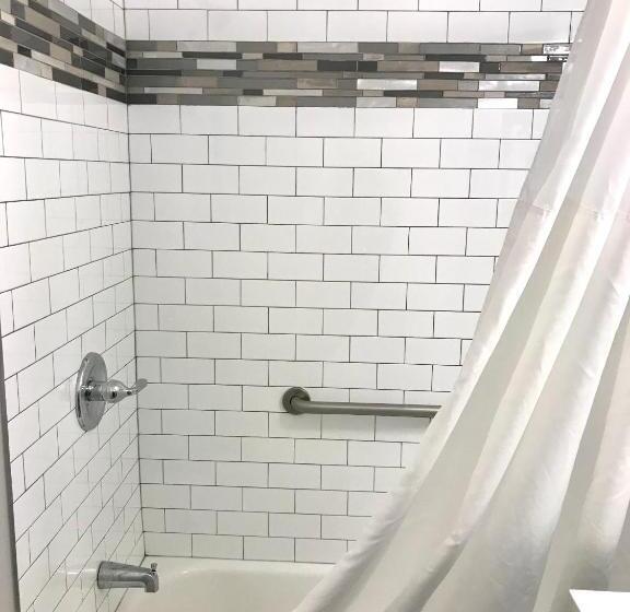 اتاق لوکس با تخت بزرگ, Heritage Hotel New York City
