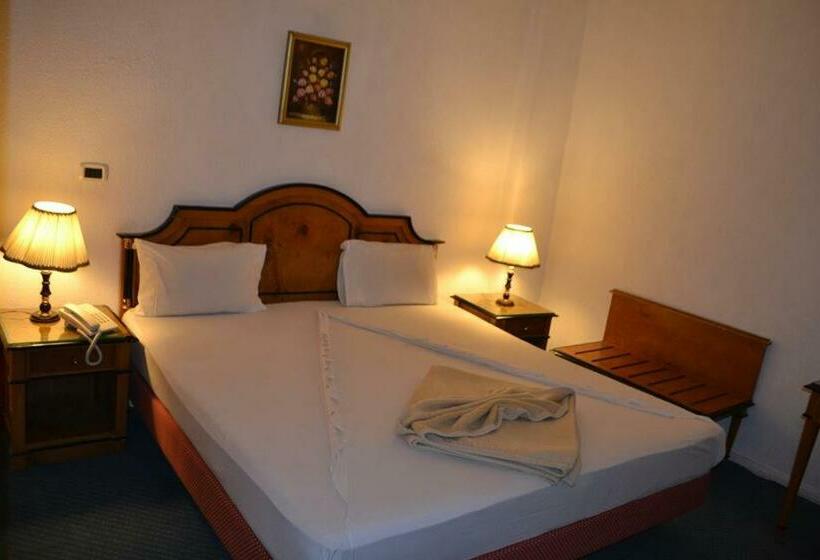 اتاق استاندارد یک نفره با چشم‌انداز دریا, Trio Hotel Kaoud Sporting