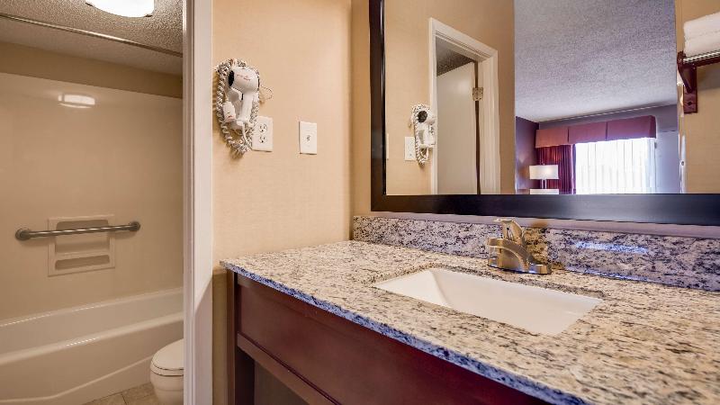 Номер Стандарт, Best Western Canton Inn